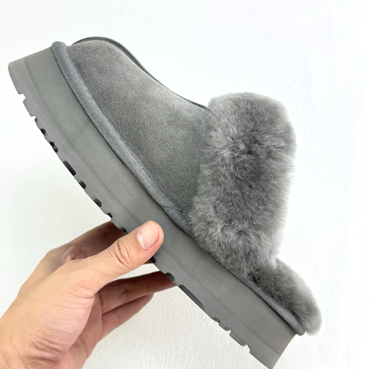 Self-pickup 💰400 2550 Thick-soled wool slippers (star slippers plus version) Comfortable toe-toe style, can be worn at home, wool slippers can be worn outside, cow split upper, Longfeng moccasin wool lining, original three-layer combination outsole, light and comfortable on the foot, only the top version, oil edge craftsmanship is exquisite! Color: maroon gray sand antelope brown black code number: 35-41